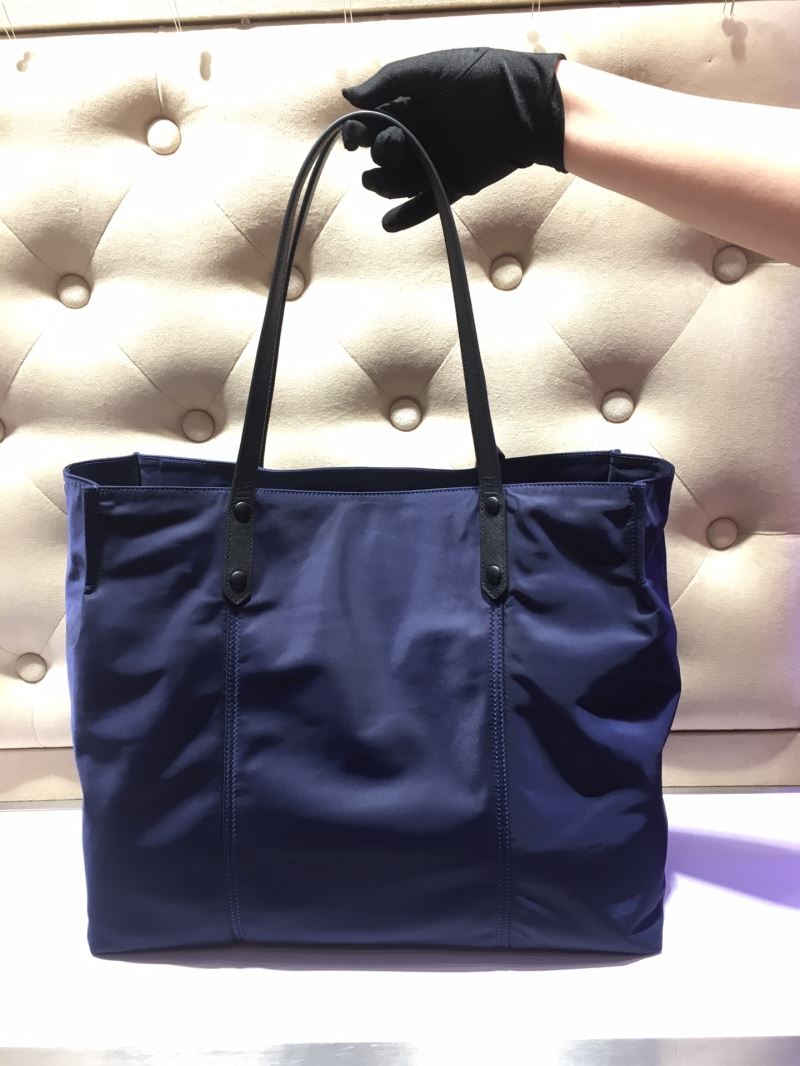Pra*a tote bags